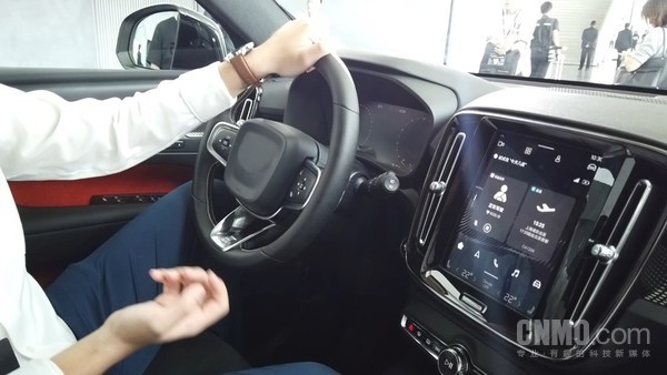 HUAWEI HiAI3.0為開發(fā)者供給一個翹起地球的支點(diǎn)